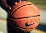 雷火电竞网址-布克在波士顿北岸花园写下末节诗篇