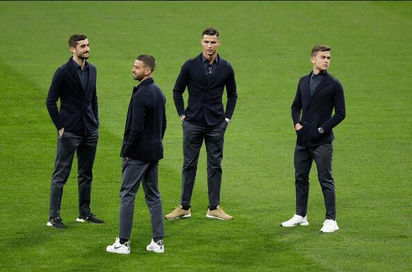 曼城险胜尤文，C罗乌龙送礼西甲的简单介绍